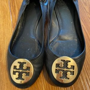 Tory Burch flat black shoes
